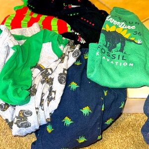 Size 6 kids pajamas.